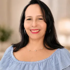 Alba Paternina — Administrative and commercial assistant