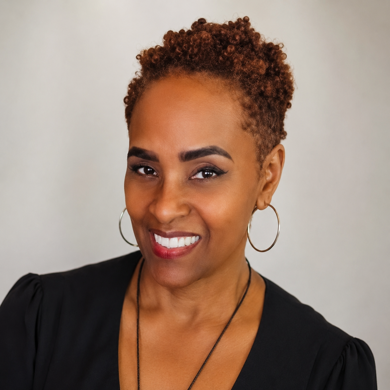 Portrait of Saudhi M. Marquez, nurse and client of Floridas Seguros since 2021